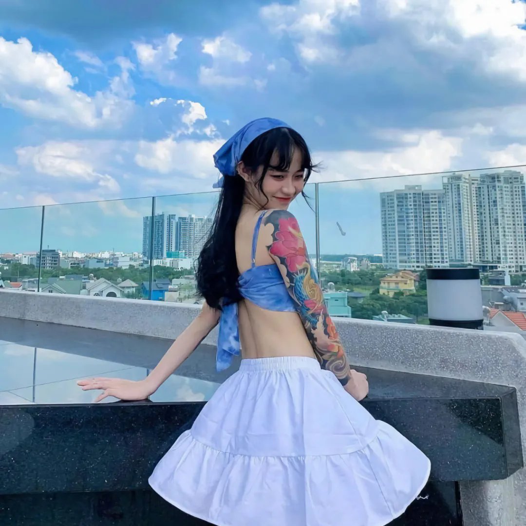 一人有一点颜色